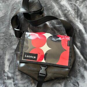 LEONCA Vintage Messenger Bag